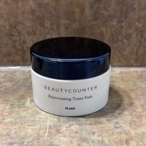 UNICORN ALERT! NWOB Beautycounter Rejuvenating Toner Pads